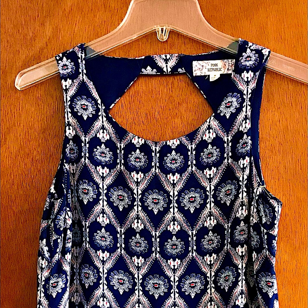 PINK REPUBLIC pullover tapestry summer dress. Size Small. Lined, thigh length